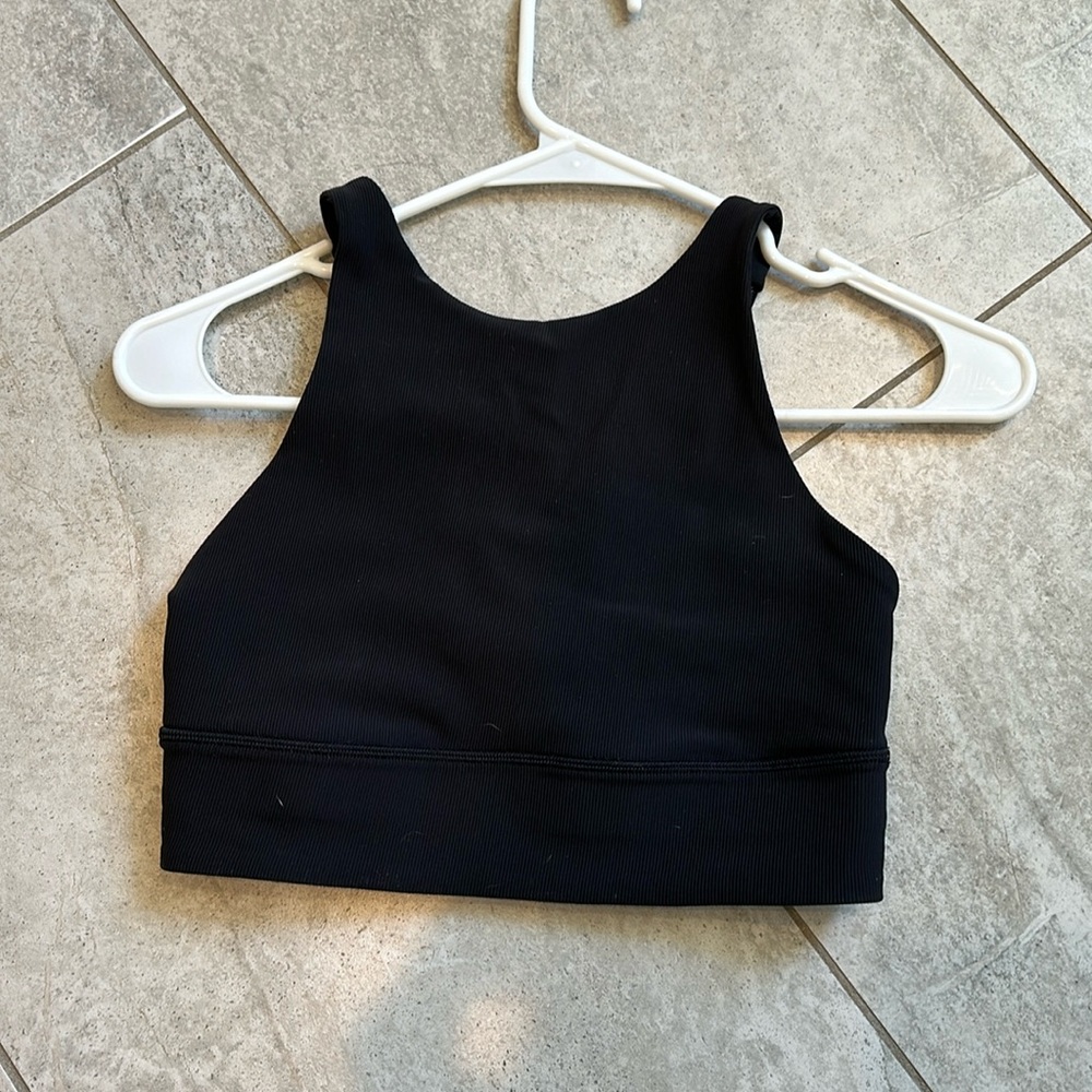 lululemon longline energy bra , ribbed, size 4, bra pads not included